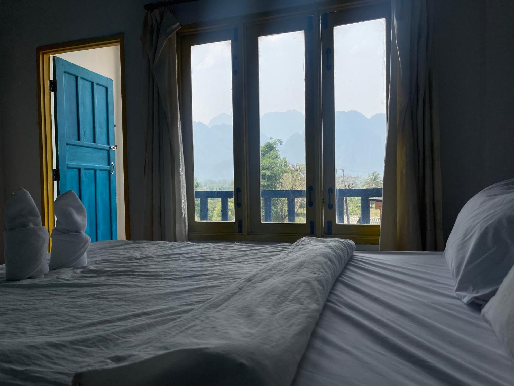 Blue Sunset Hostel 방 비엥 외부 사진