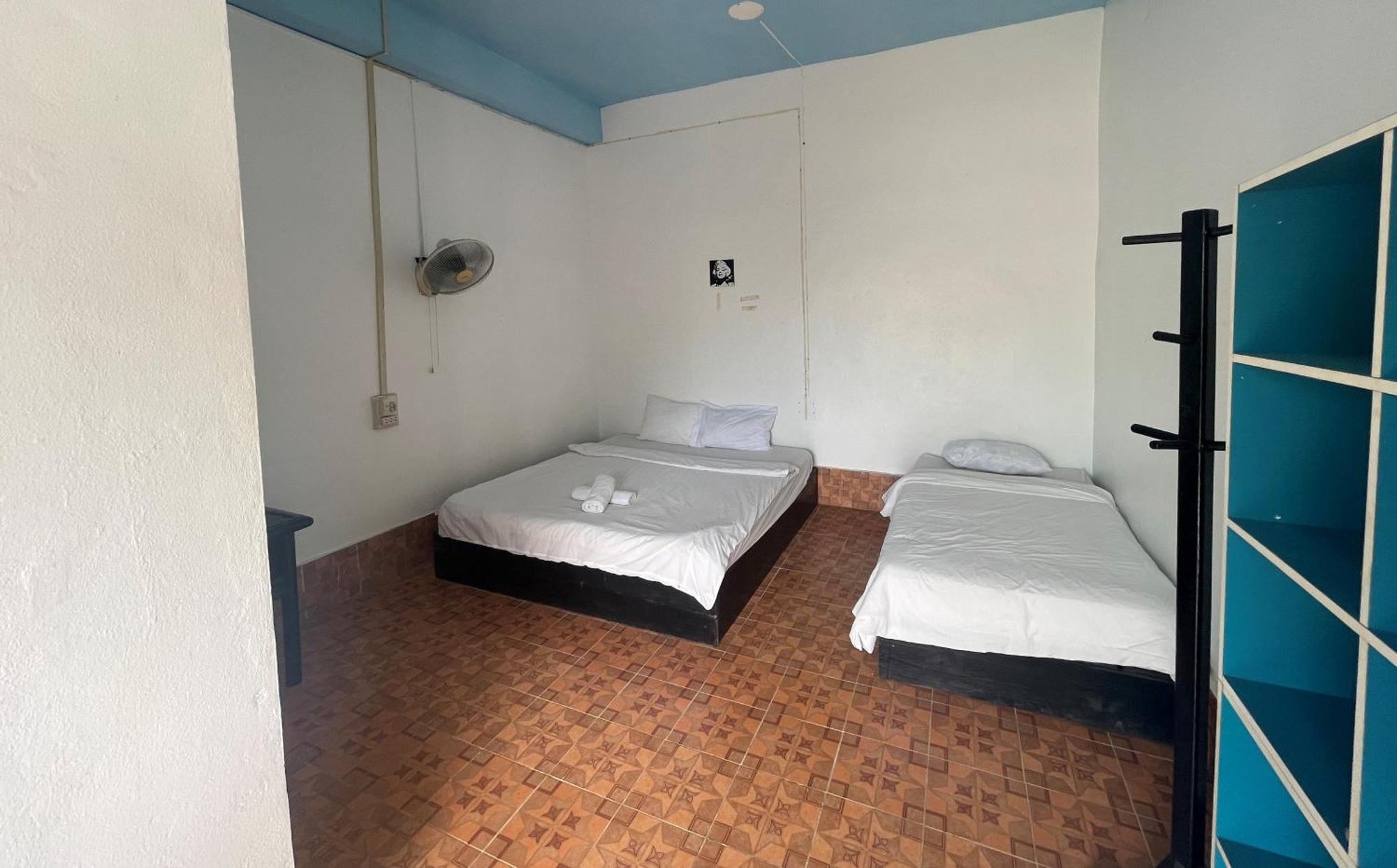 Blue Sunset Hostel 방 비엥 객실 사진